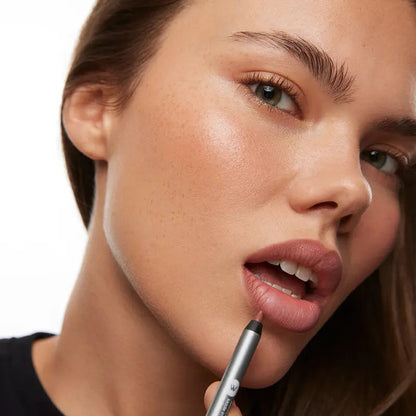 360 Contour Lip Liner shade presentation 2